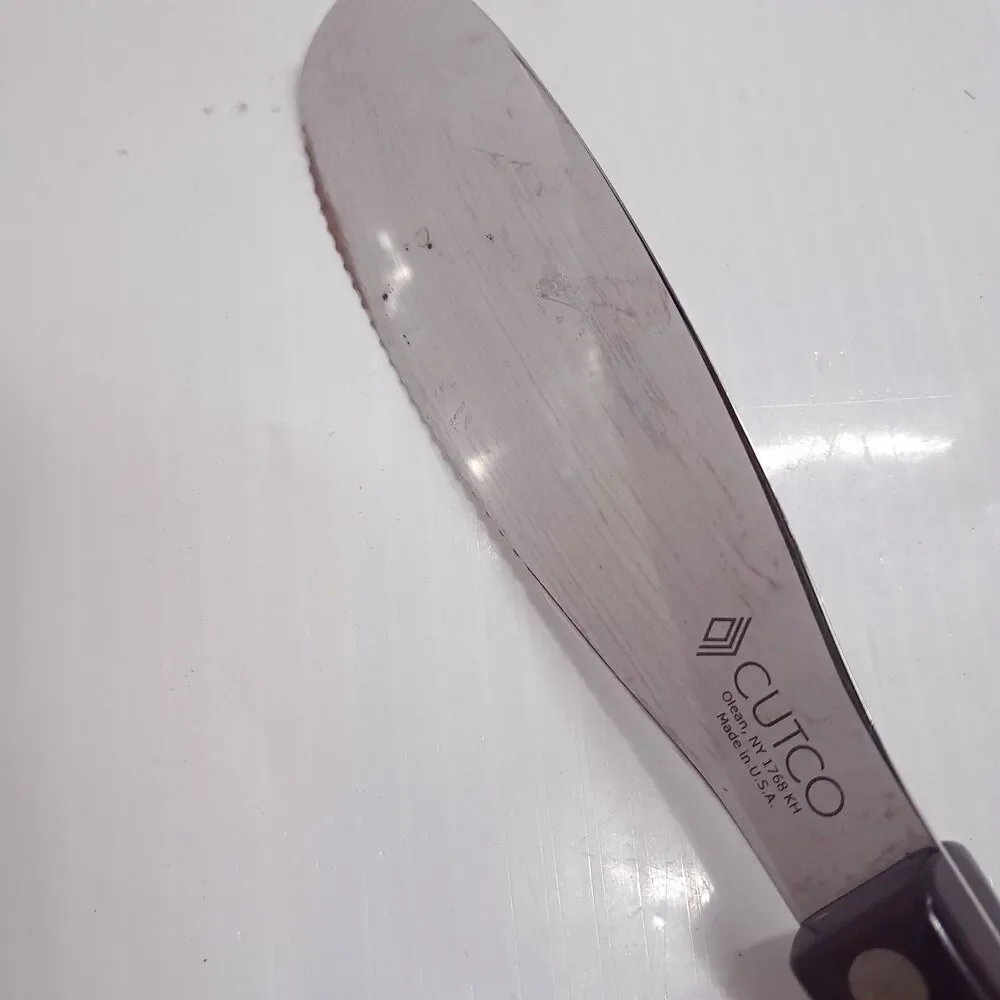CUTCO Spatula Spreader classic brown 1768 KH serrated edge tool Olean made USA